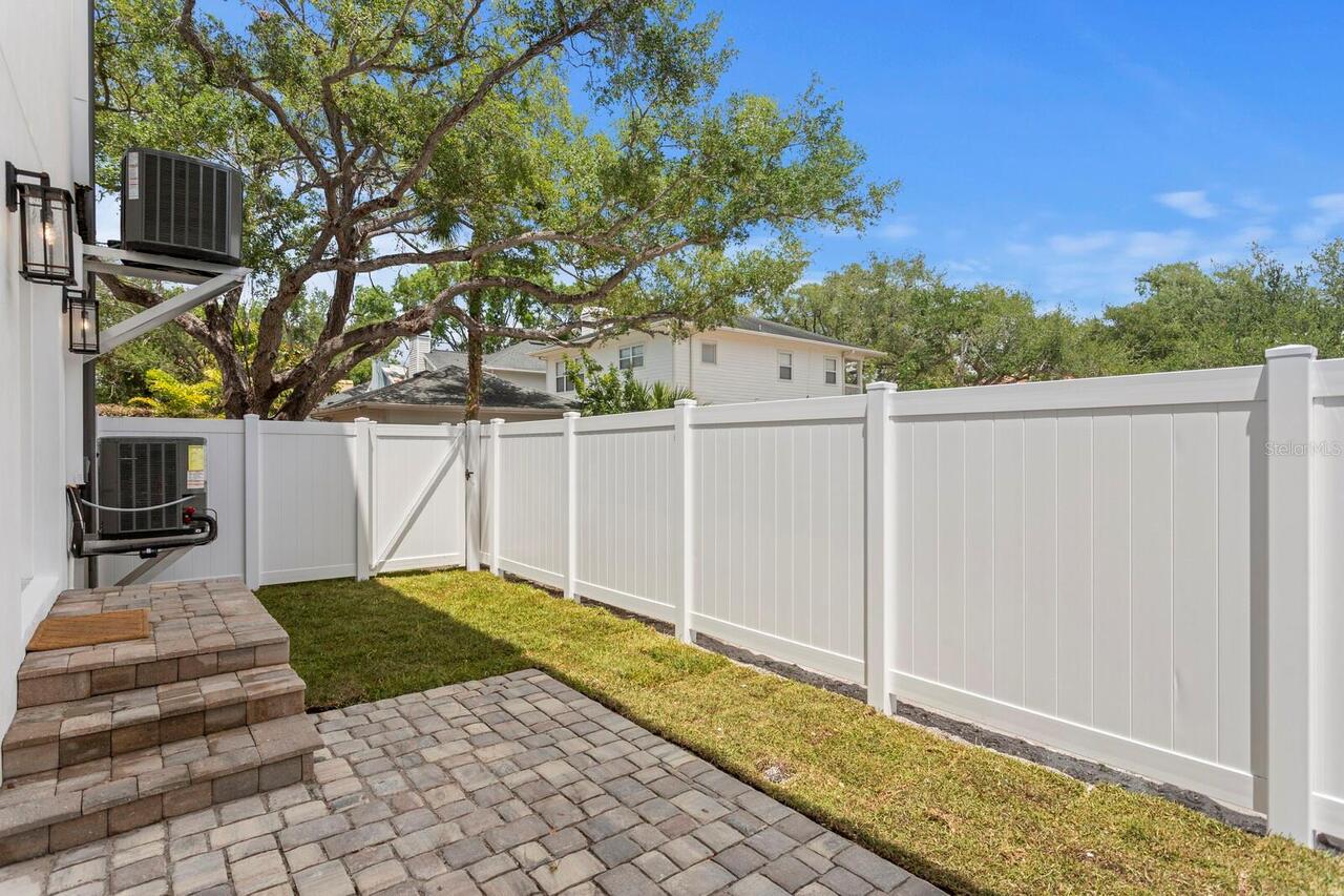 Listing Photo 43