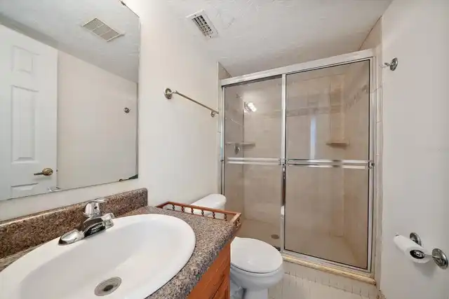 Listing Photo 14