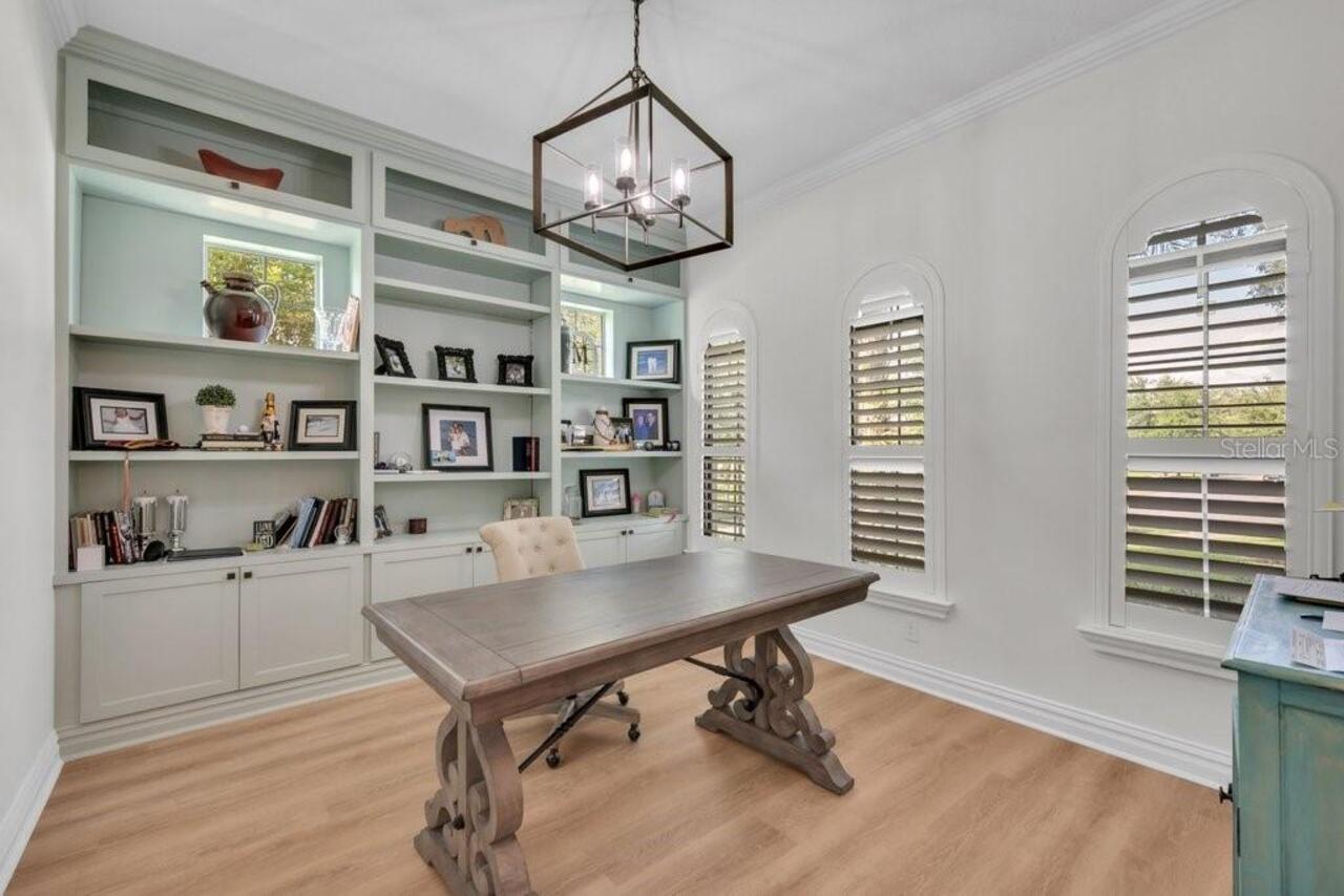 Listing Photo 11