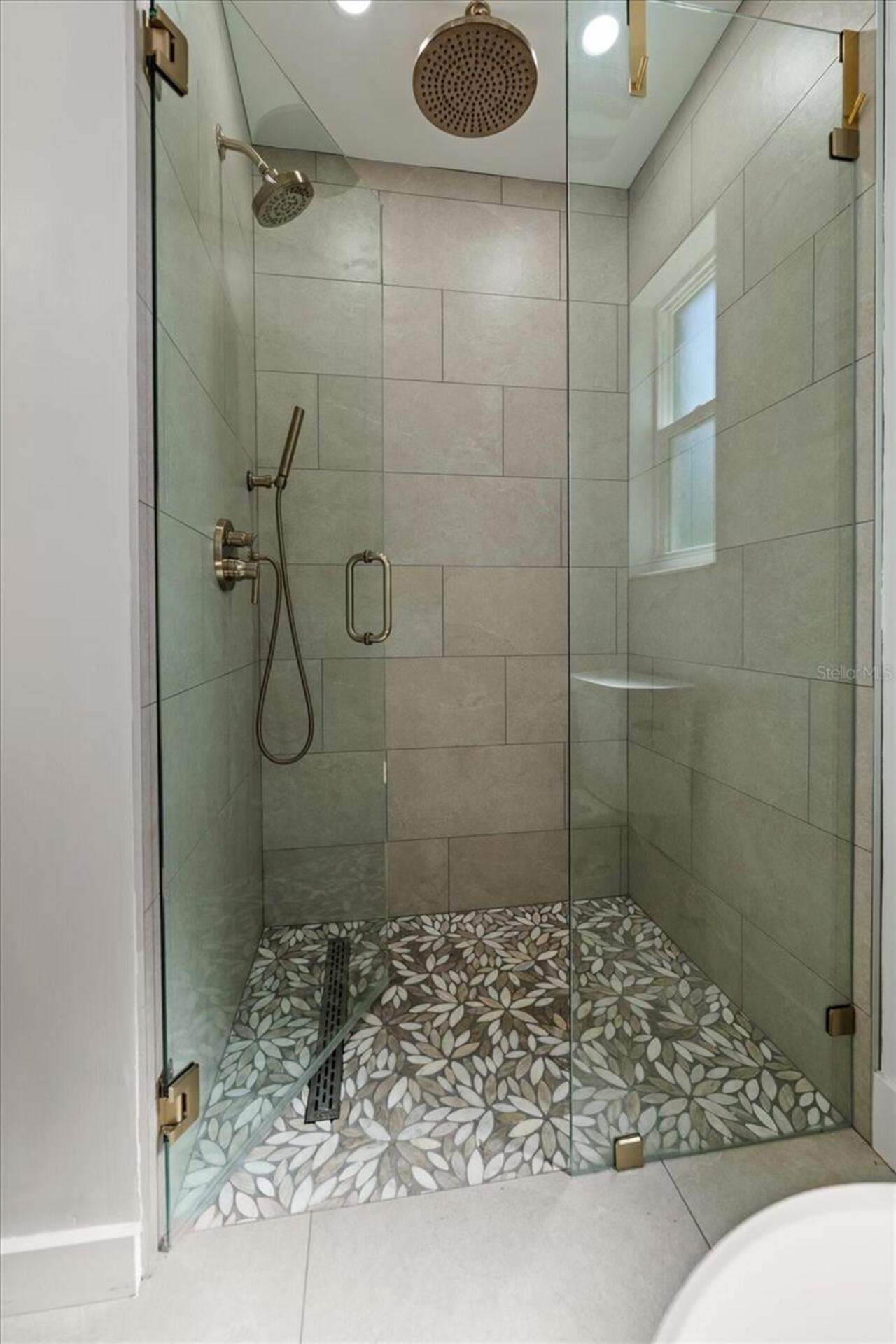 Listing Photo 34
