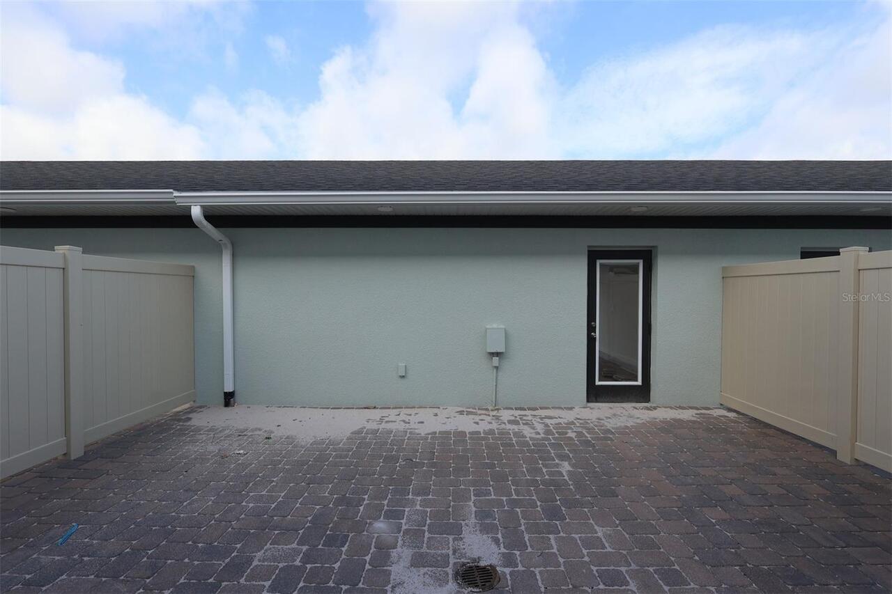 Listing Photo 16