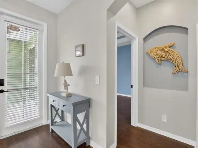Listing Photo 12