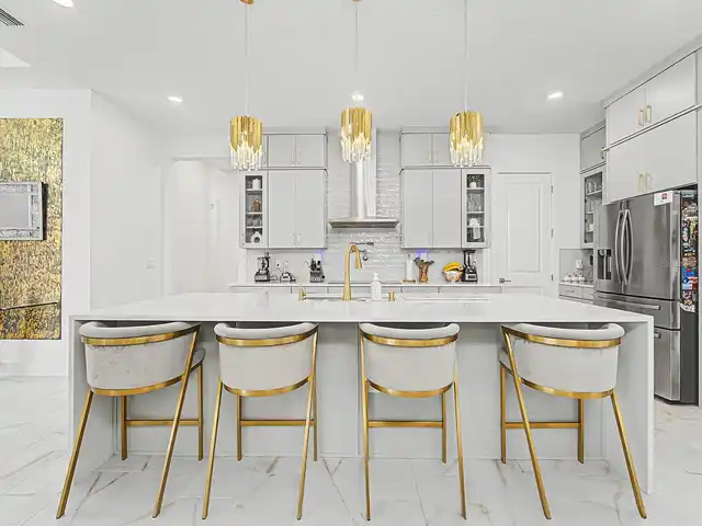 Listing Photo 18