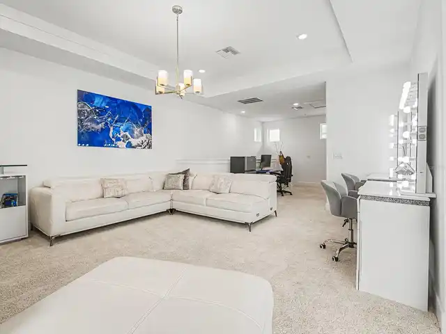 Listing Photo 42