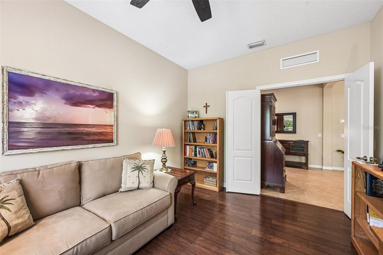 Listing Photo 17