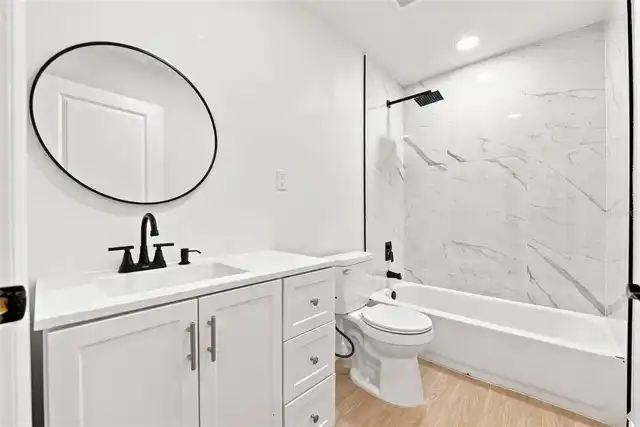 Listing Photo 17