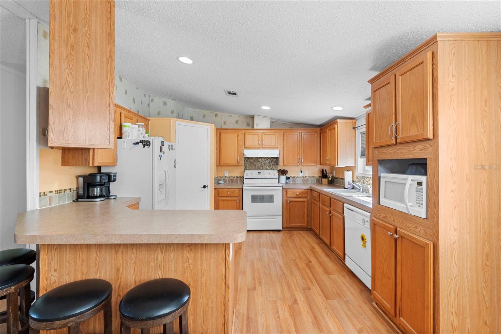 Listing Photo 10