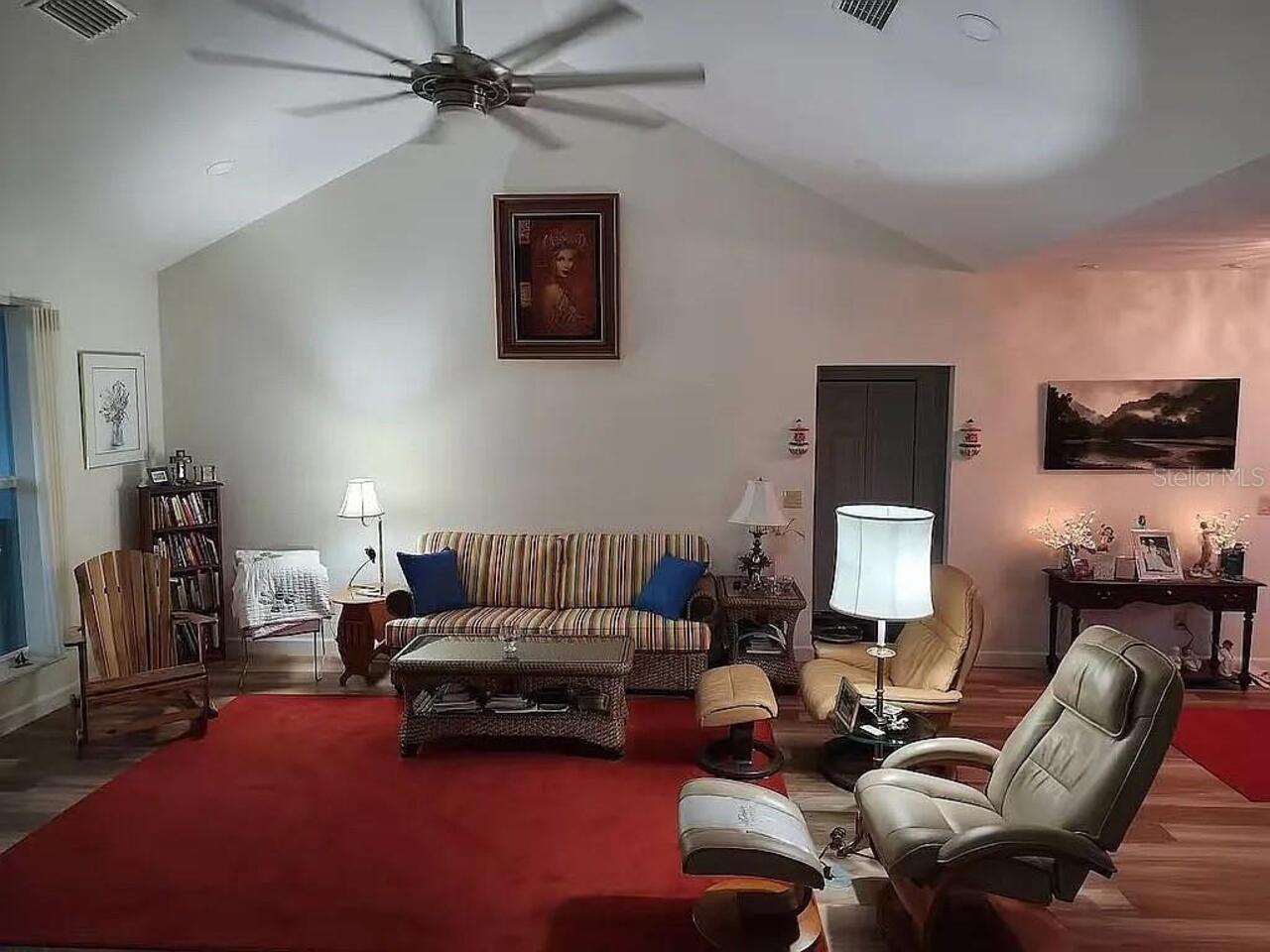 Listing Photo 5
