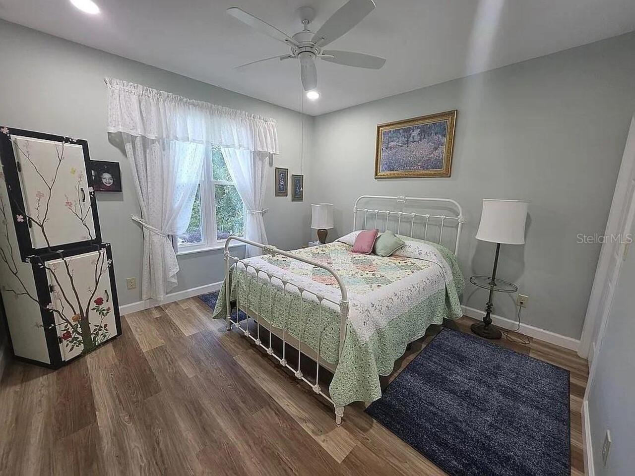 Listing Photo 13