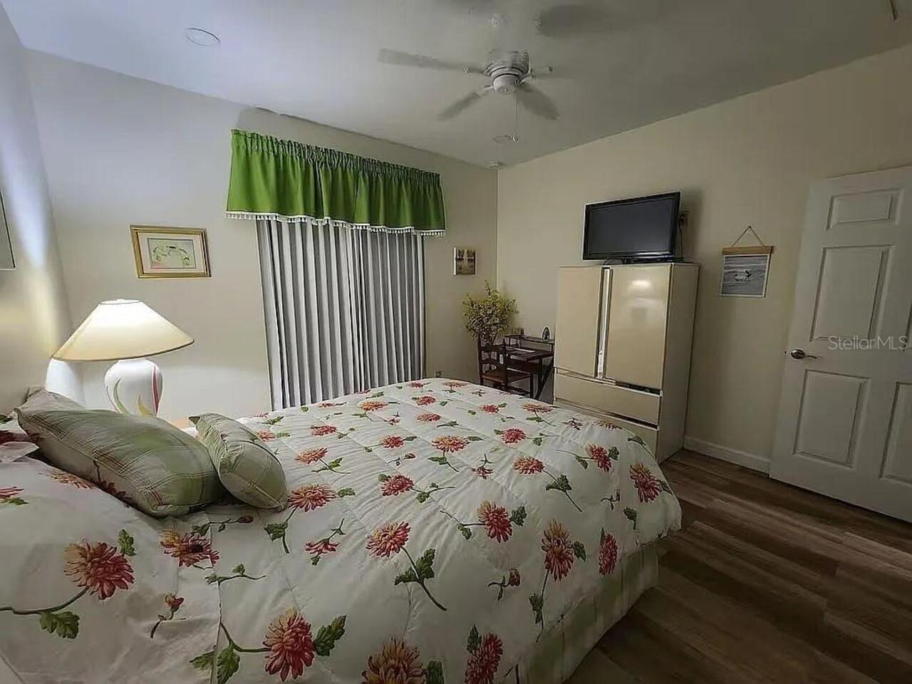 Listing Photo 16