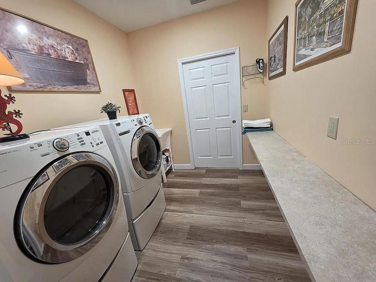 Listing Photo 18