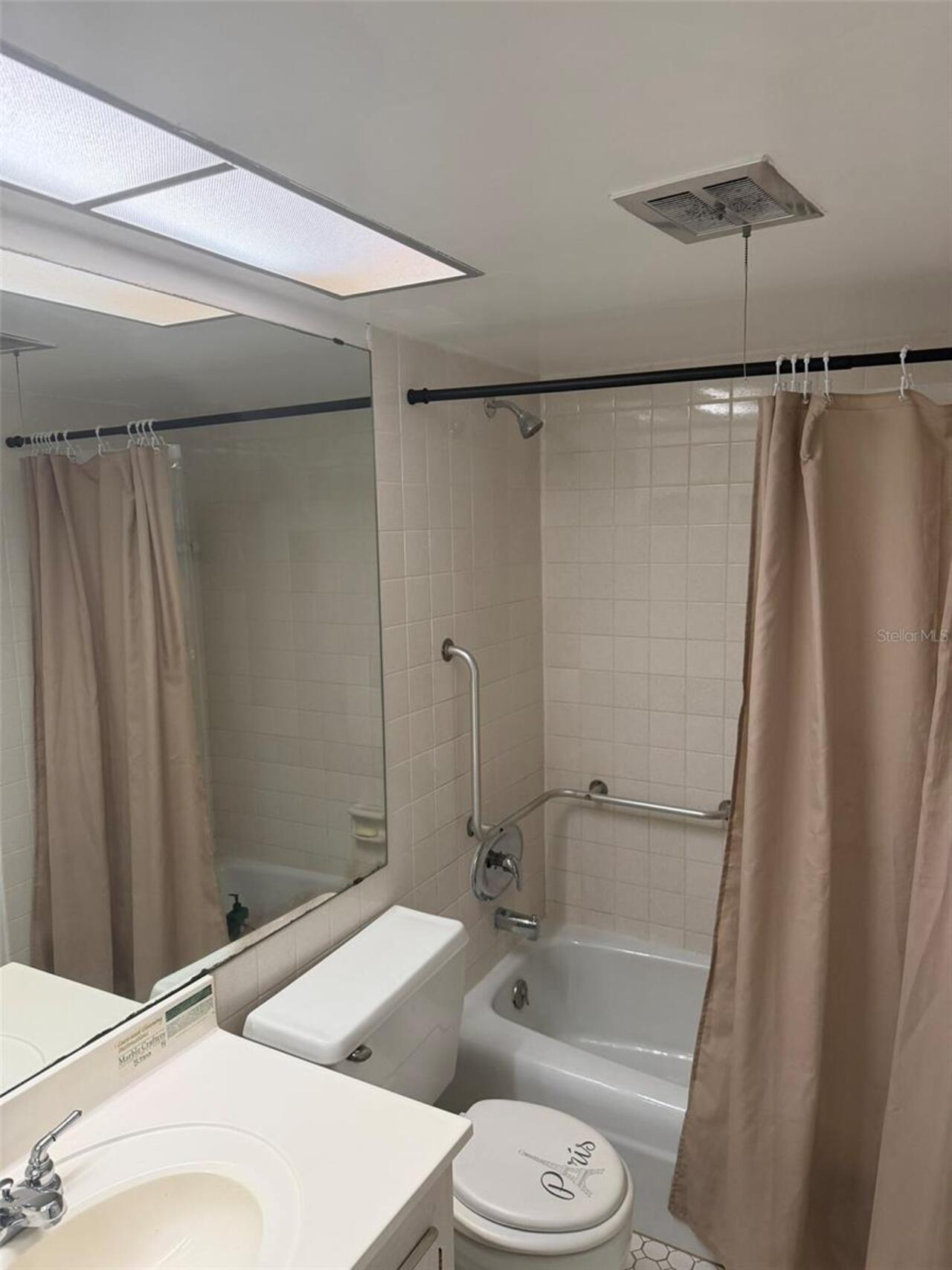 Listing Photo 6