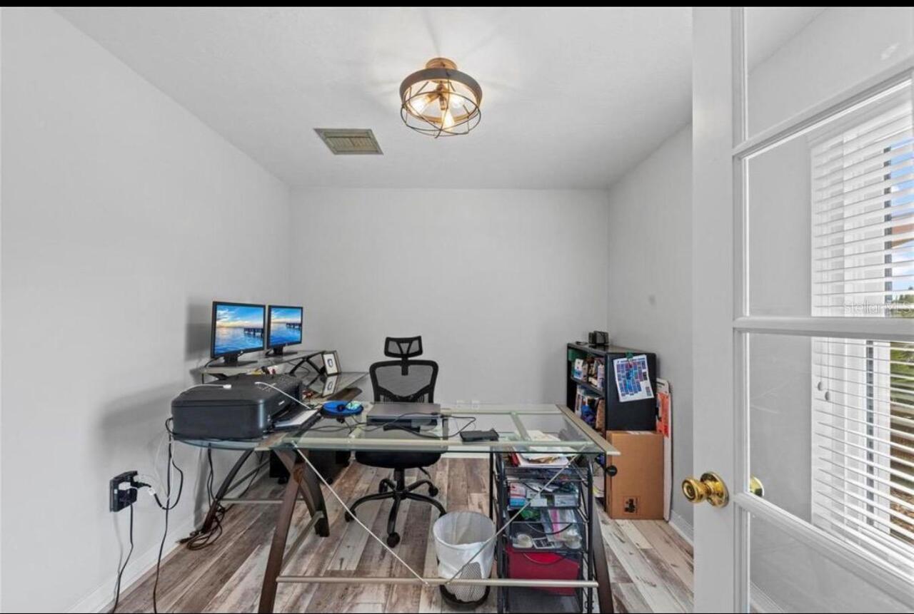 Listing Photo 6