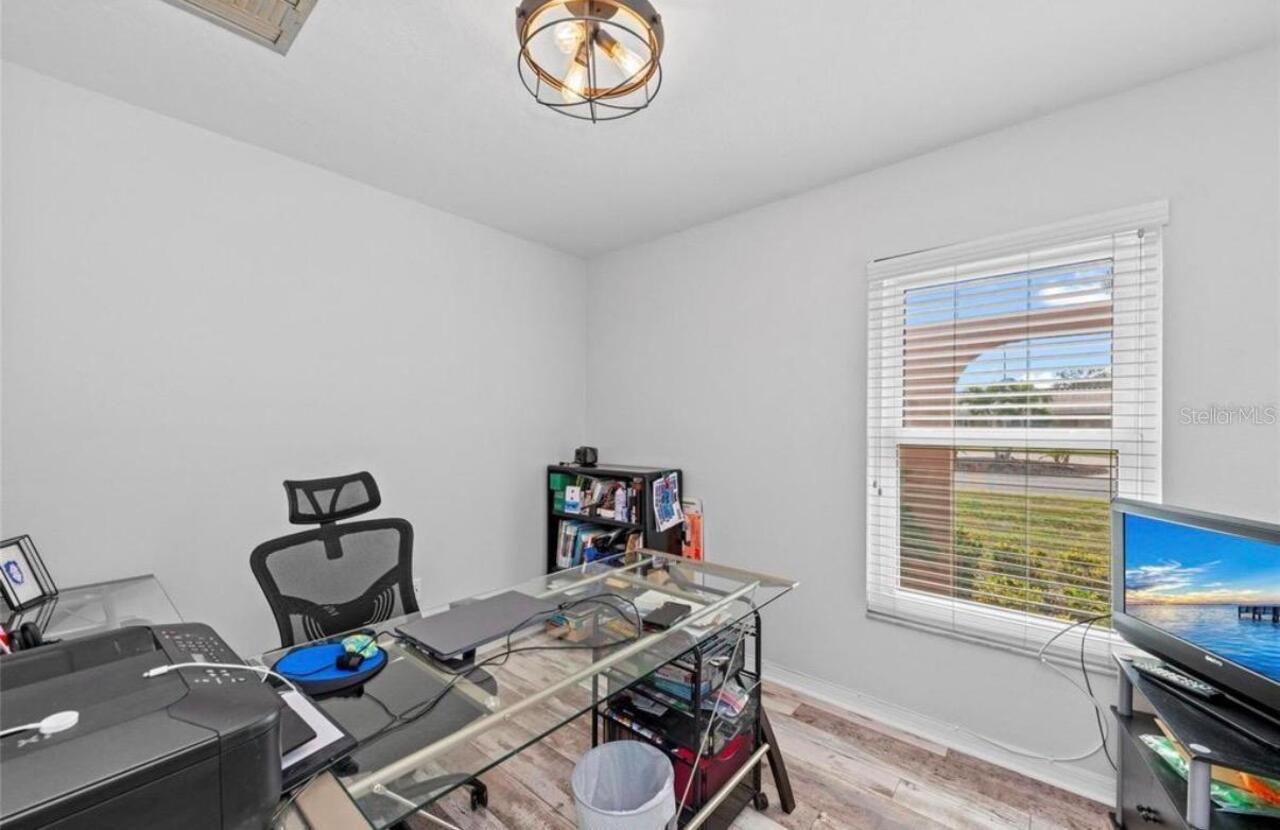 Listing Photo 7