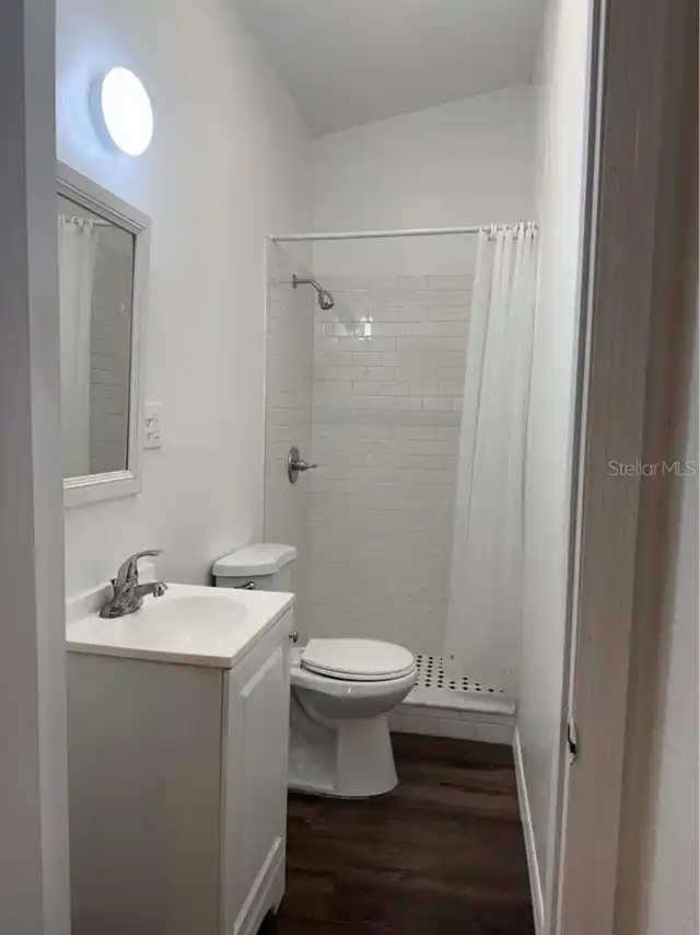 Listing Photo 9