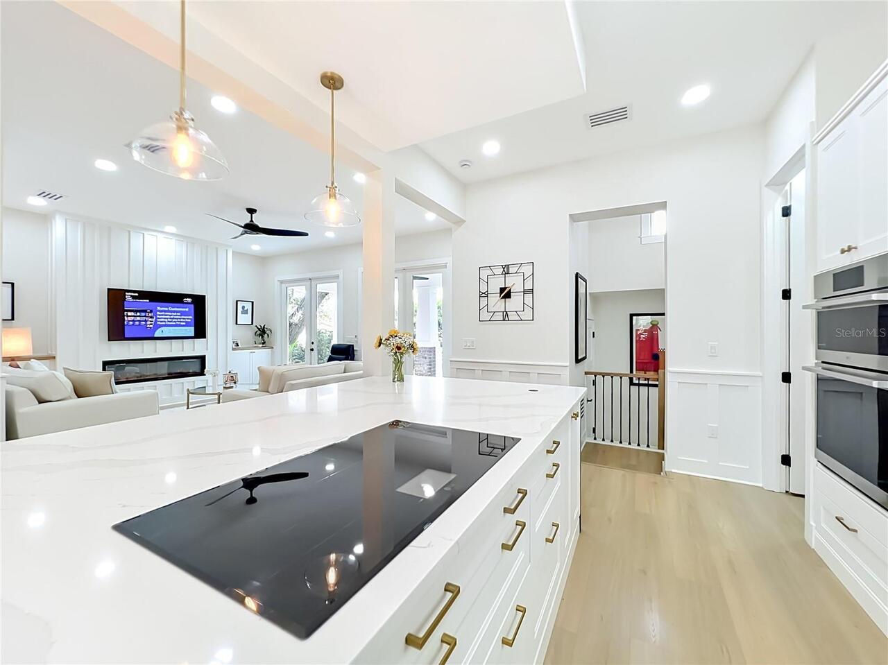 Listing Photo 12