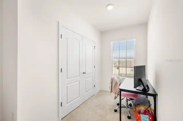 Listing Photo 10