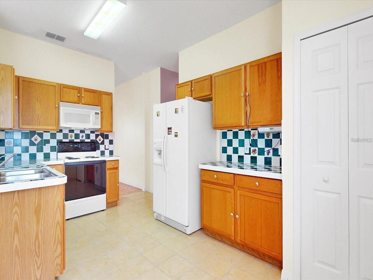 Listing Photo 8