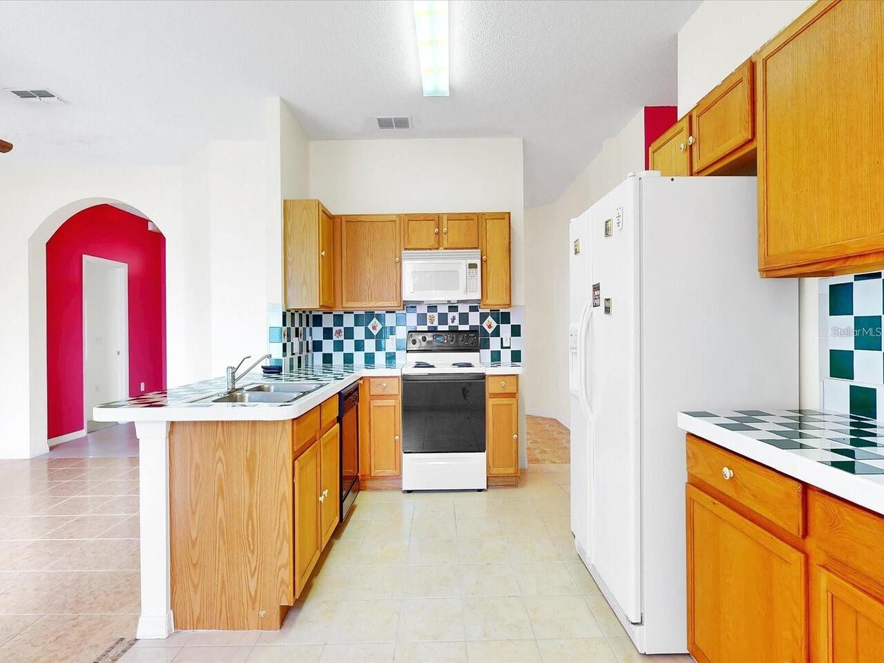 Listing Photo 9