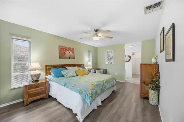Listing Photo 22