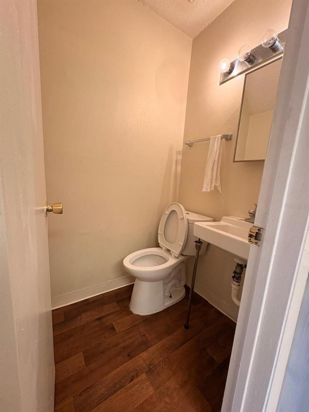 Listing Photo 9