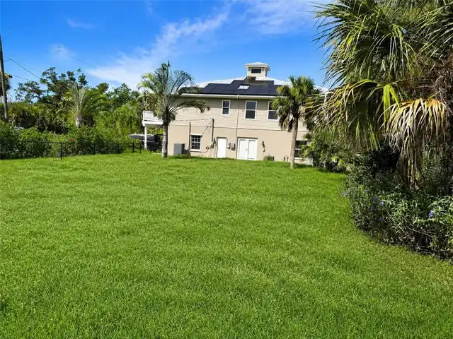 Listing Photo 17