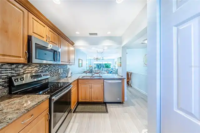 Listing Photo 11