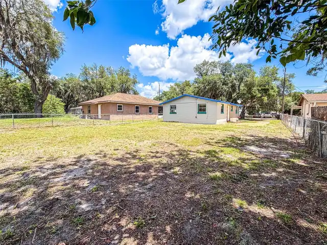 Listing Photo 16