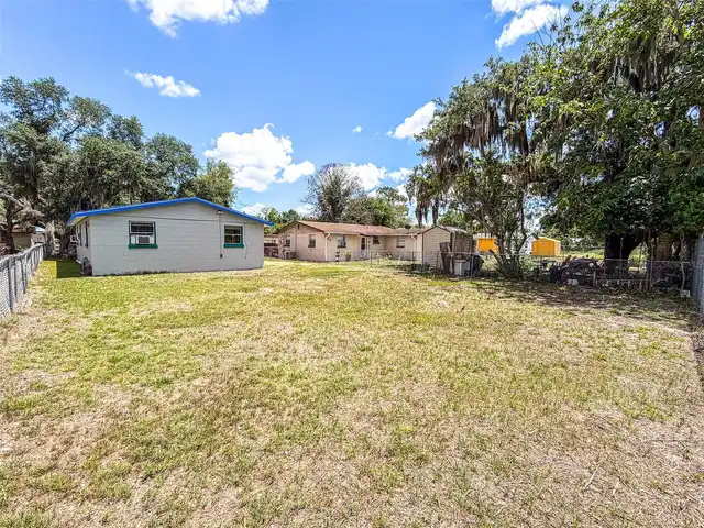Listing Photo 17