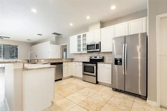 Listing Photo 8