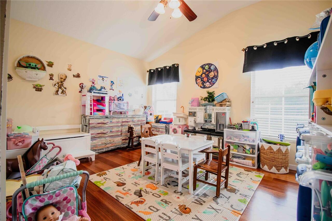 Listing Photo 21