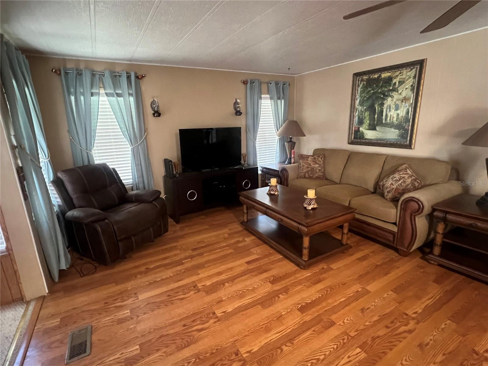 Listing Photo 18