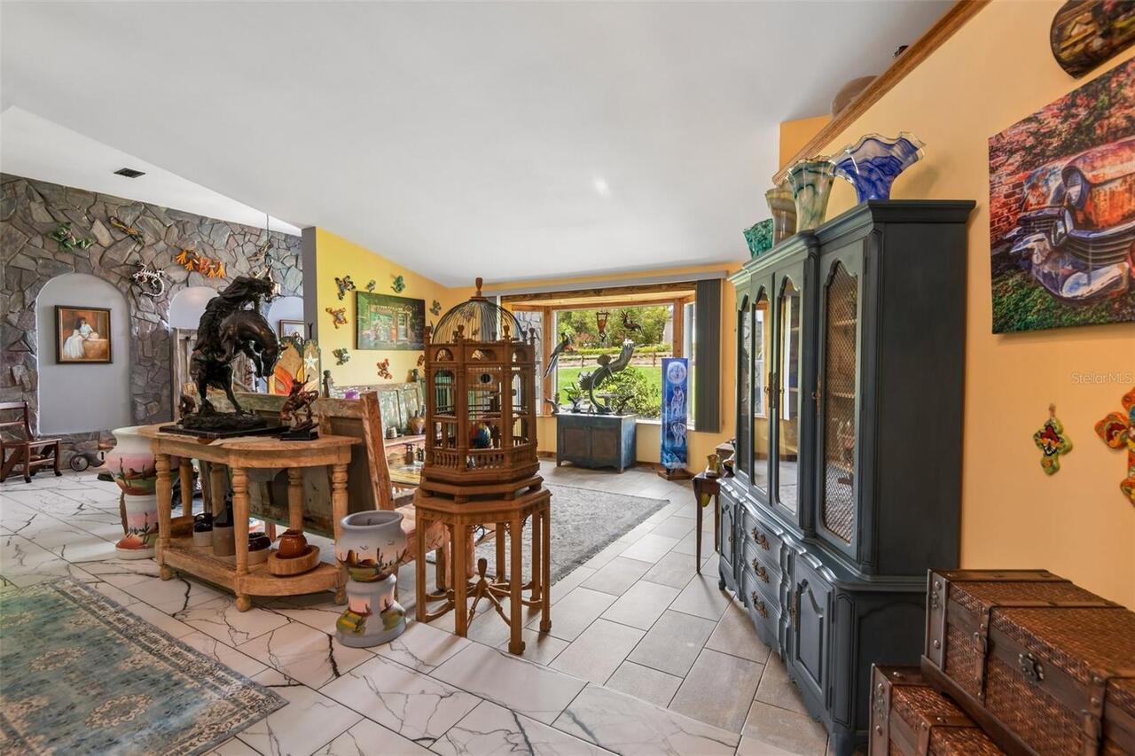 Listing Photo 10