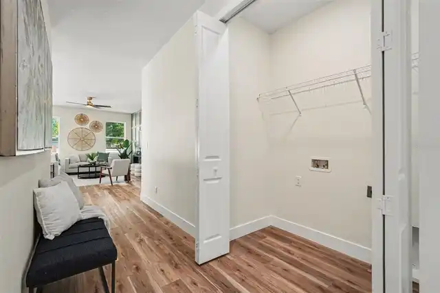 Listing Photo 12