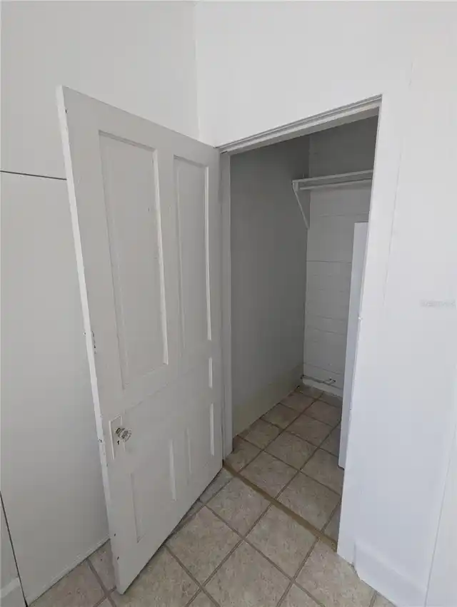 Listing Photo 14
