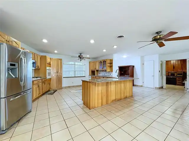 Listing Photo 13