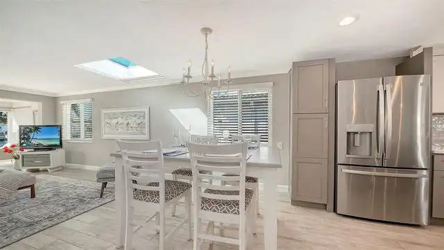 Listing Photo 10