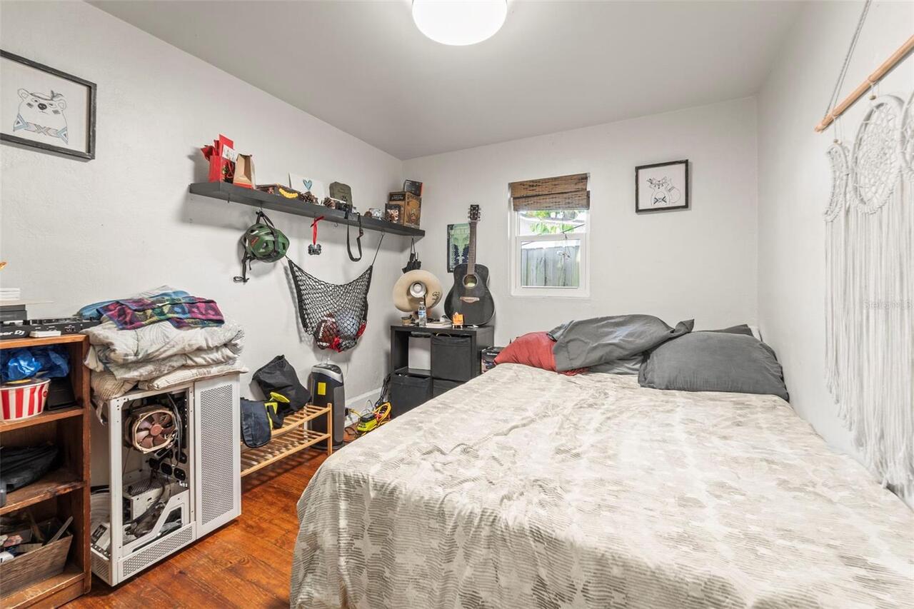 Listing Photo 8