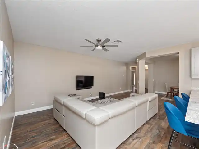Listing Photo 28