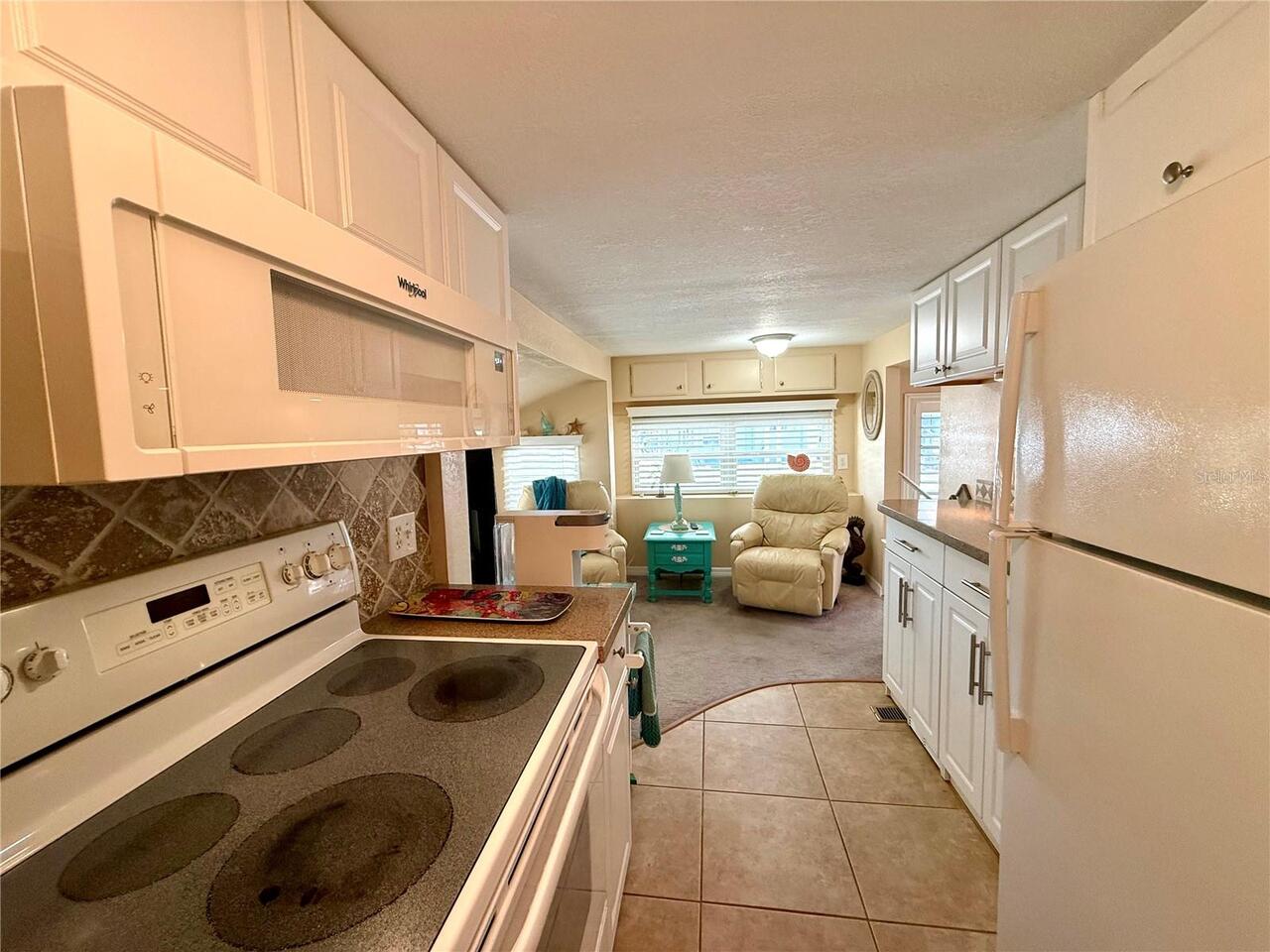 Listing Photo 10