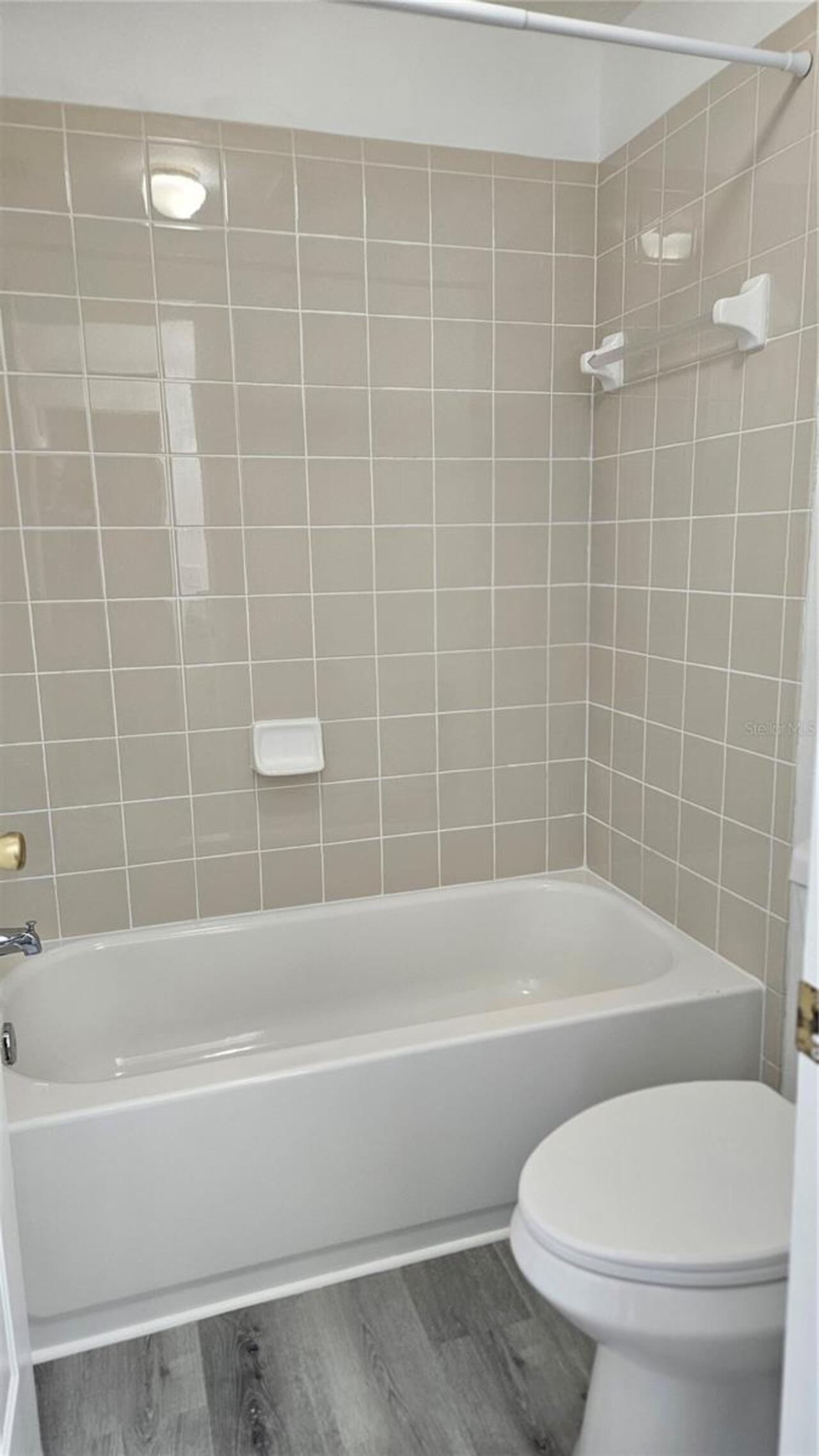 Listing Photo 23
