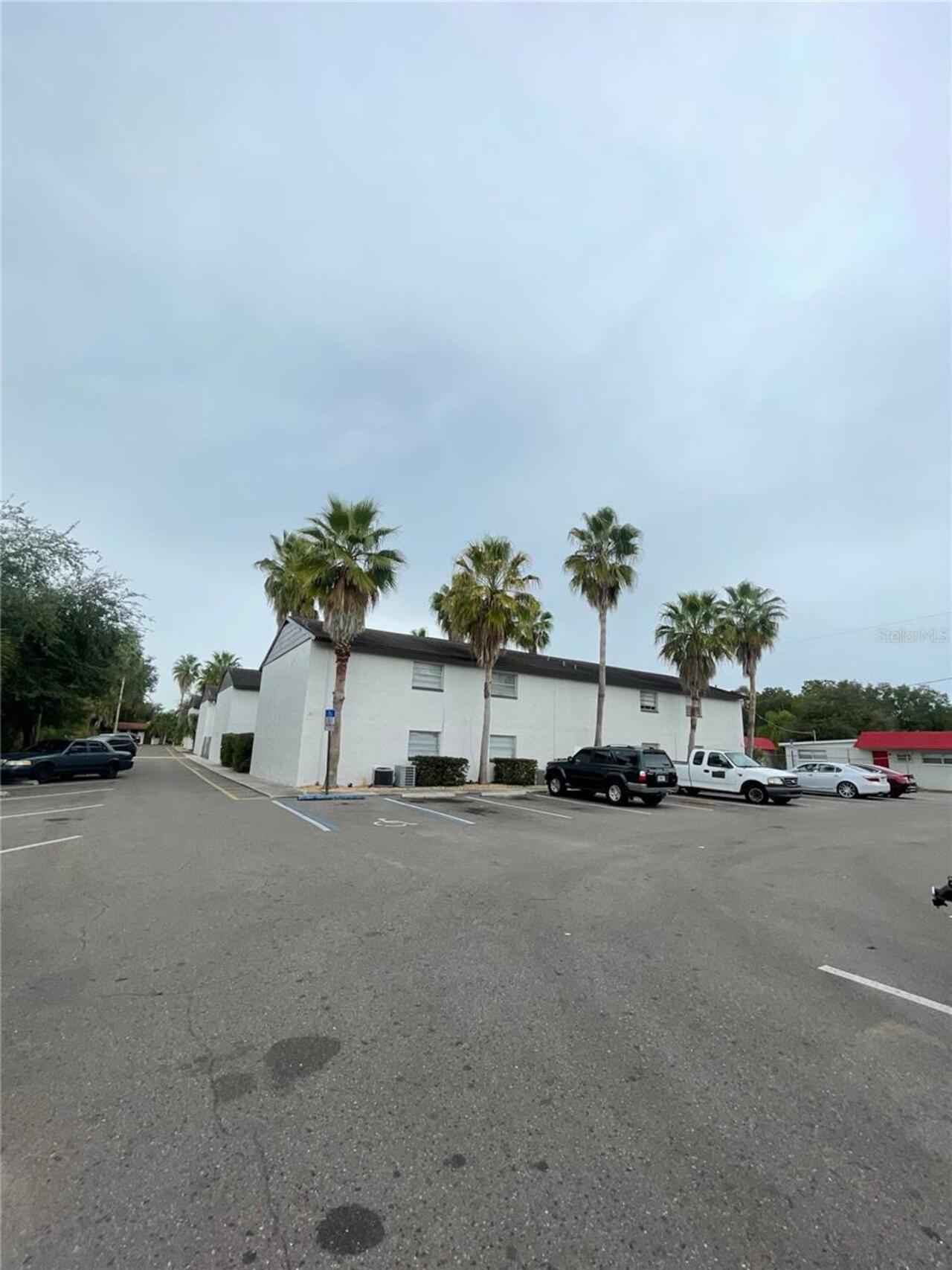Listing Photo 9