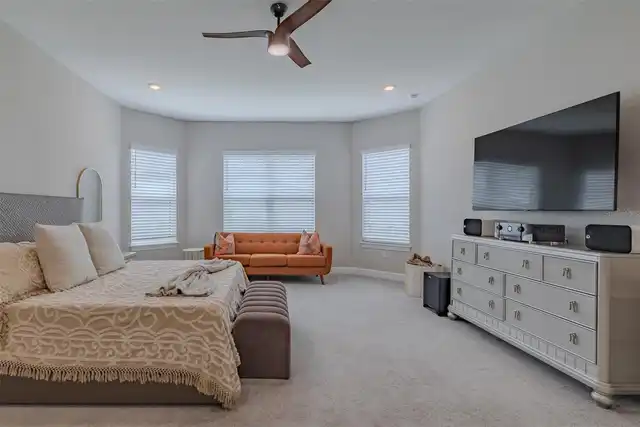 Listing Photo 17