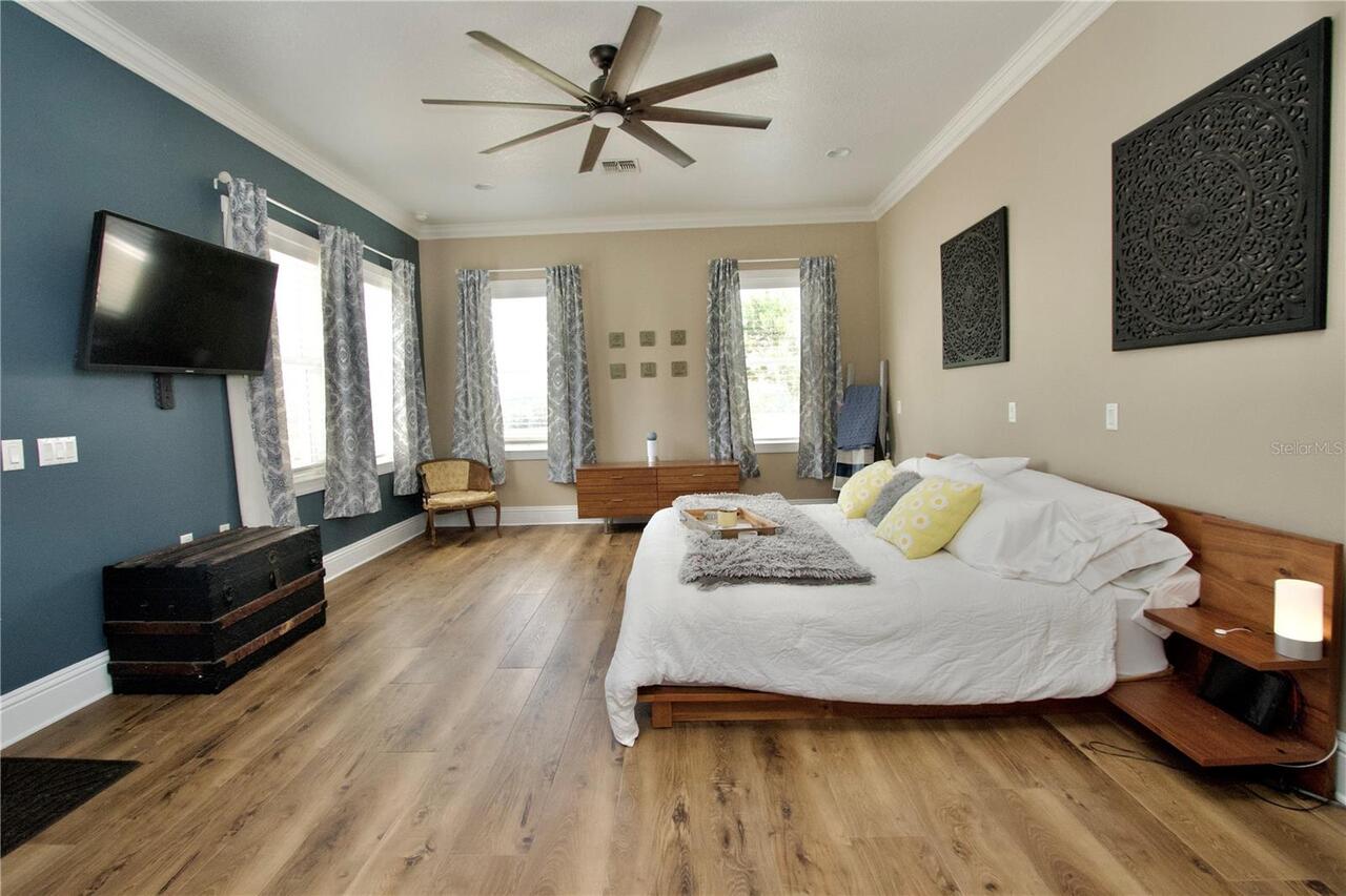 Listing Photo 35