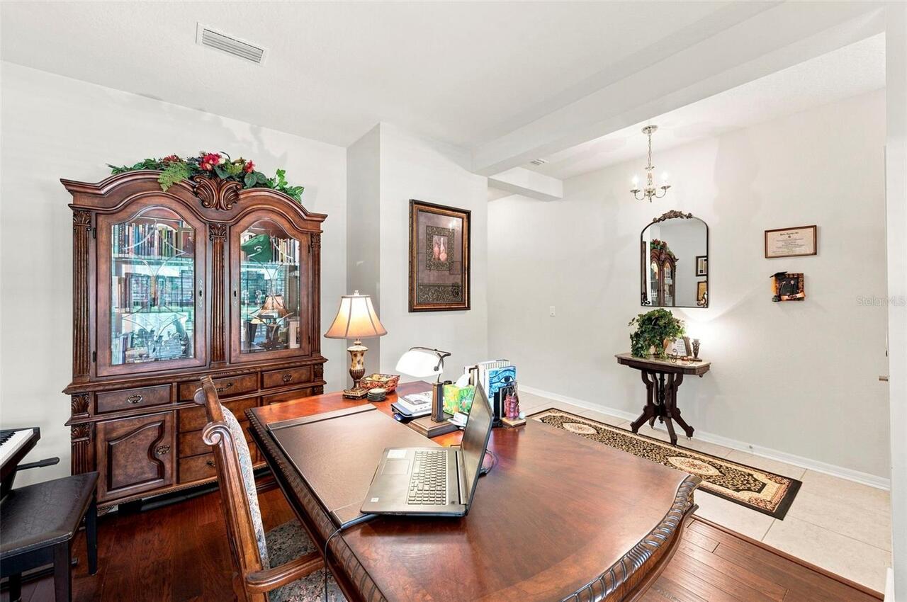 Listing Photo 12