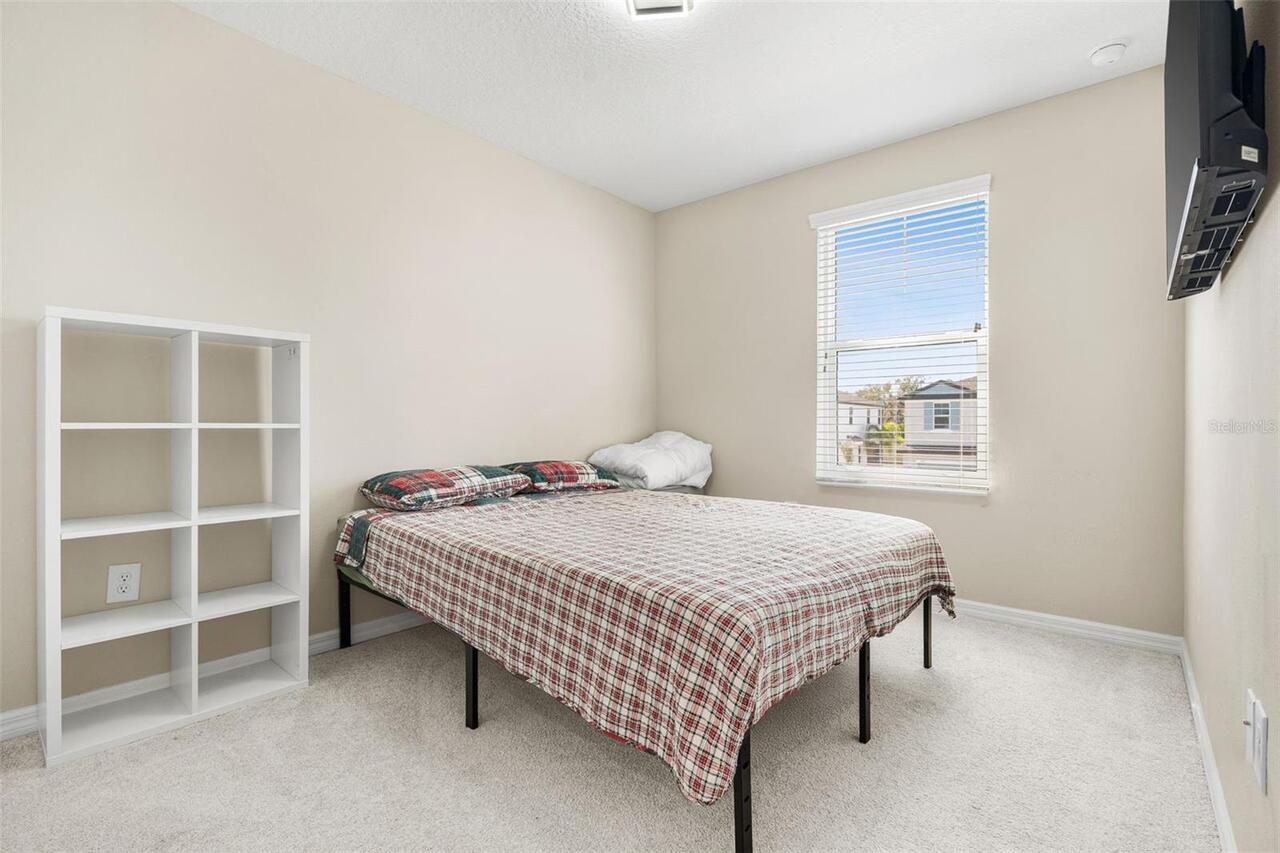 Listing Photo 16