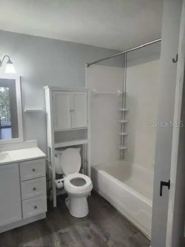 Listing Photo 18