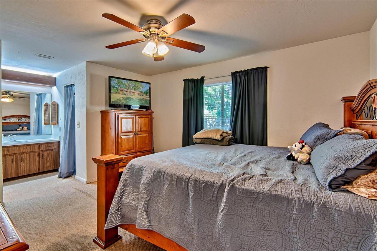 Listing Photo 14
