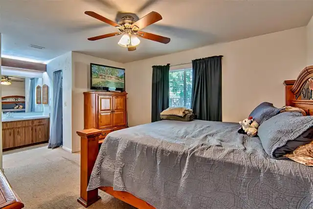 Listing Photo 14