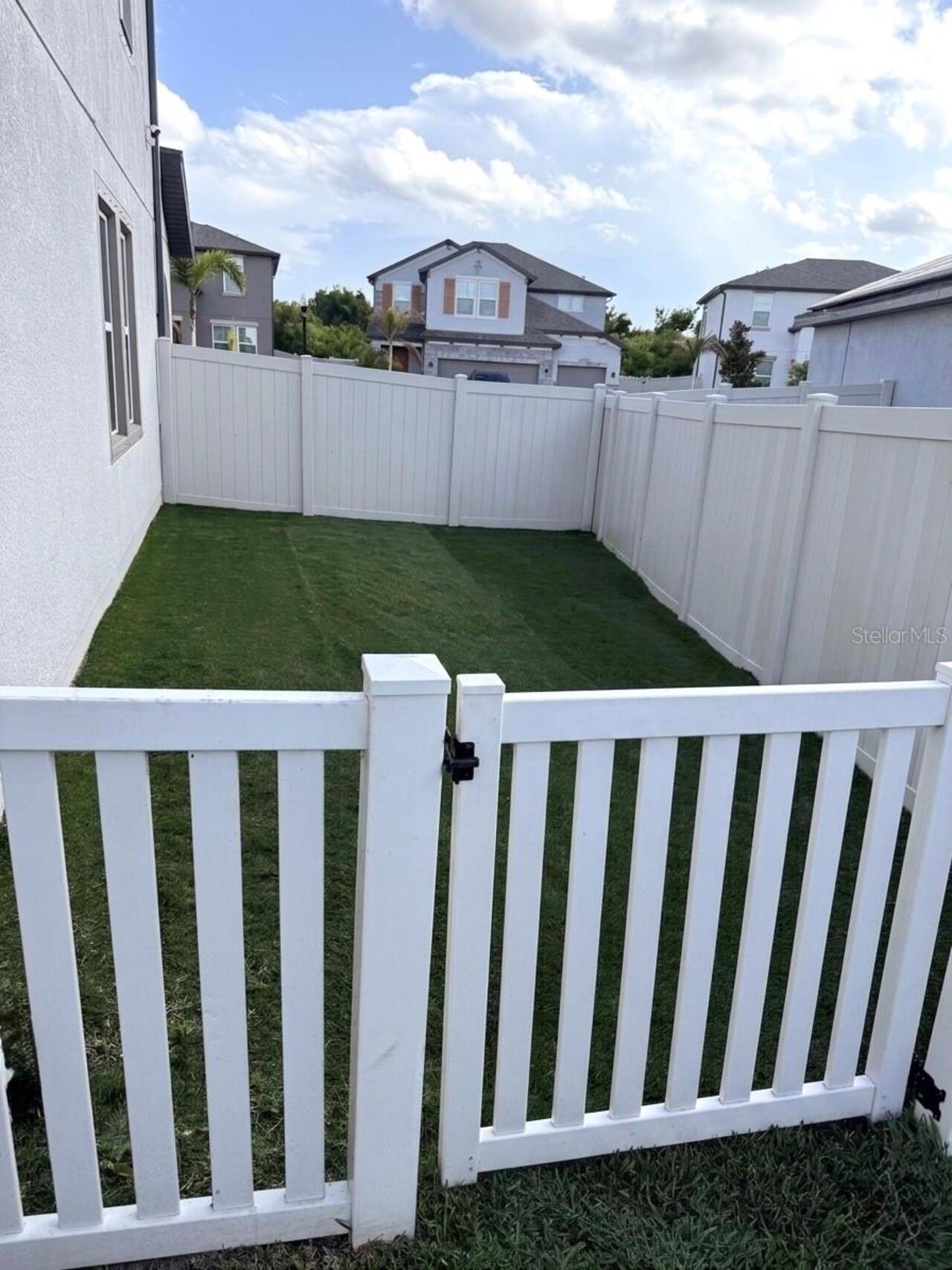 Listing Photo 10